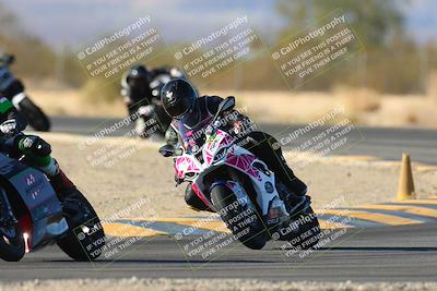 media/Jan-10-2025-CVMA Friday Practice (Fri) [[489e0da257]]/Group 4 and Trackday/Session 5 (Turn 7)/